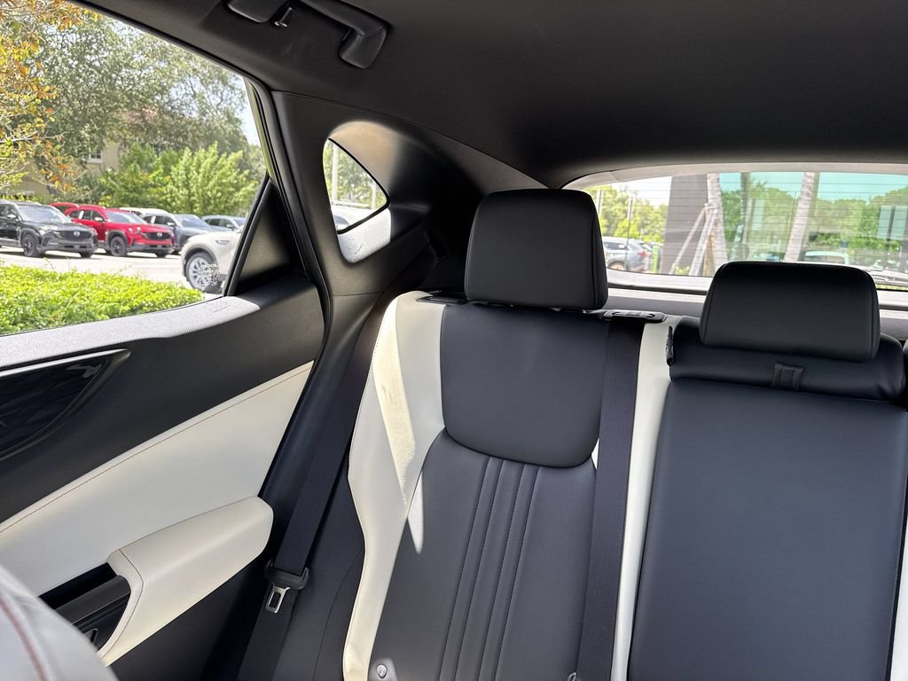 Used 2024 Lexus NX 250 FWD image 17