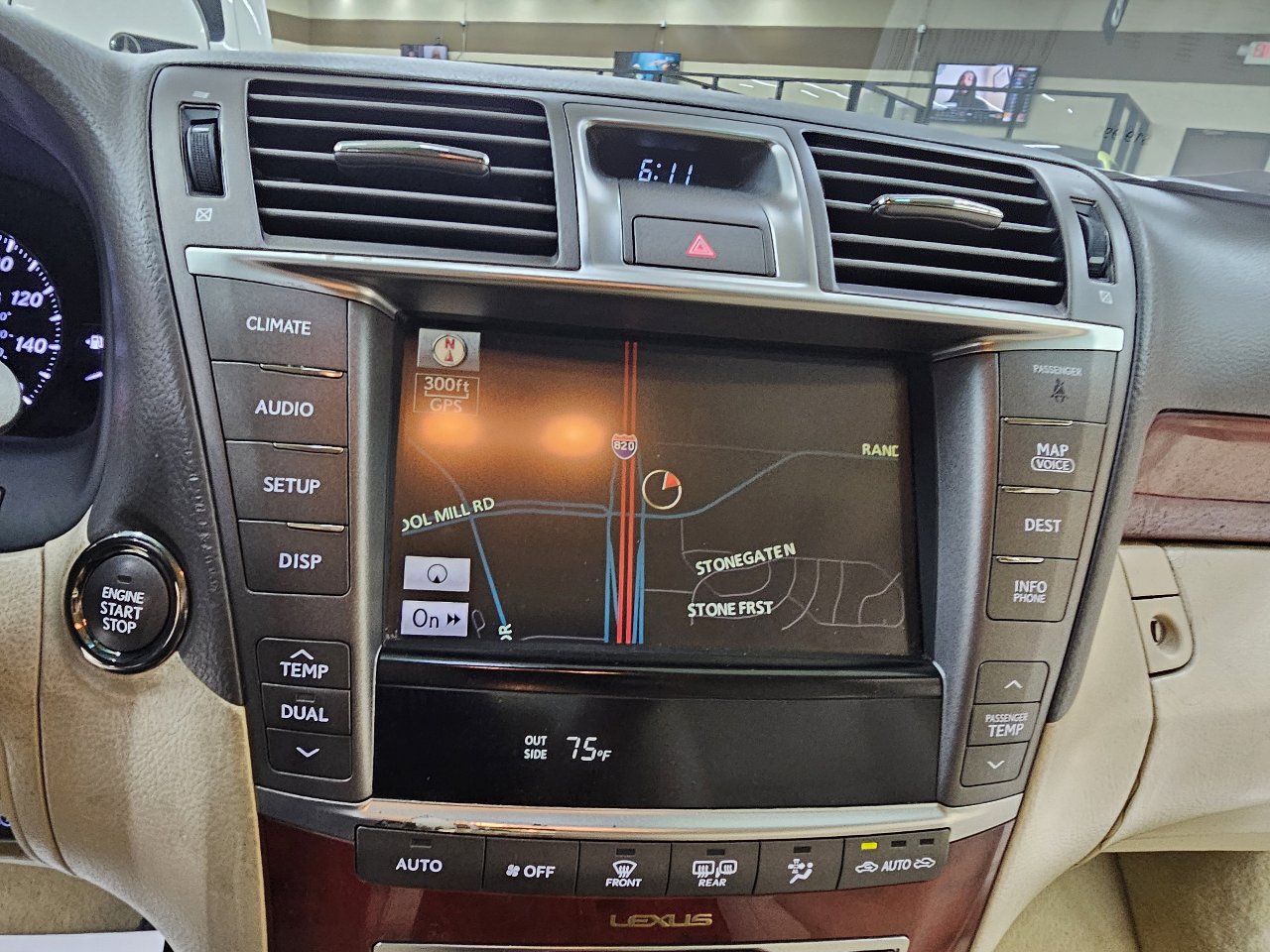 Used 2012 Lexus LS 460 Luxury image 32