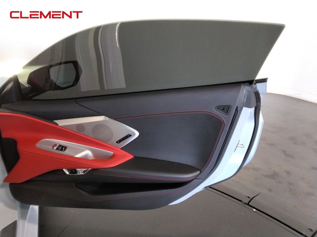 Used 2022 Chevrolet Corvette Stingray w/ Z51 Performance Package image 28