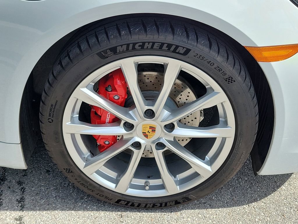 Certified 2019 Porsche 718 Cayman S RWD image 13