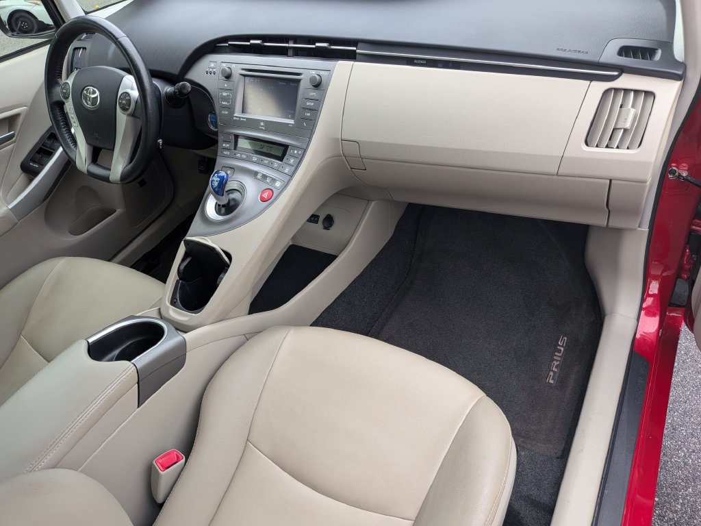 Used 2013 Toyota Prius Four FWD image 26