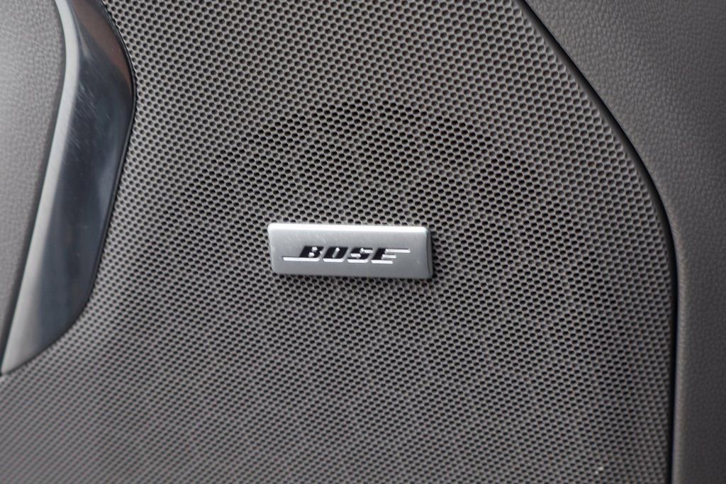 Used 2022 Chevrolet Suburban Z71 w/ Luxury Package image 19