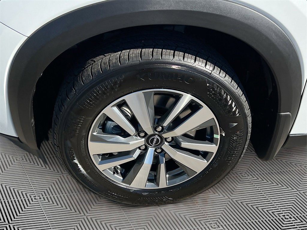 New 2025 Nissan Pathfinder SL image 31