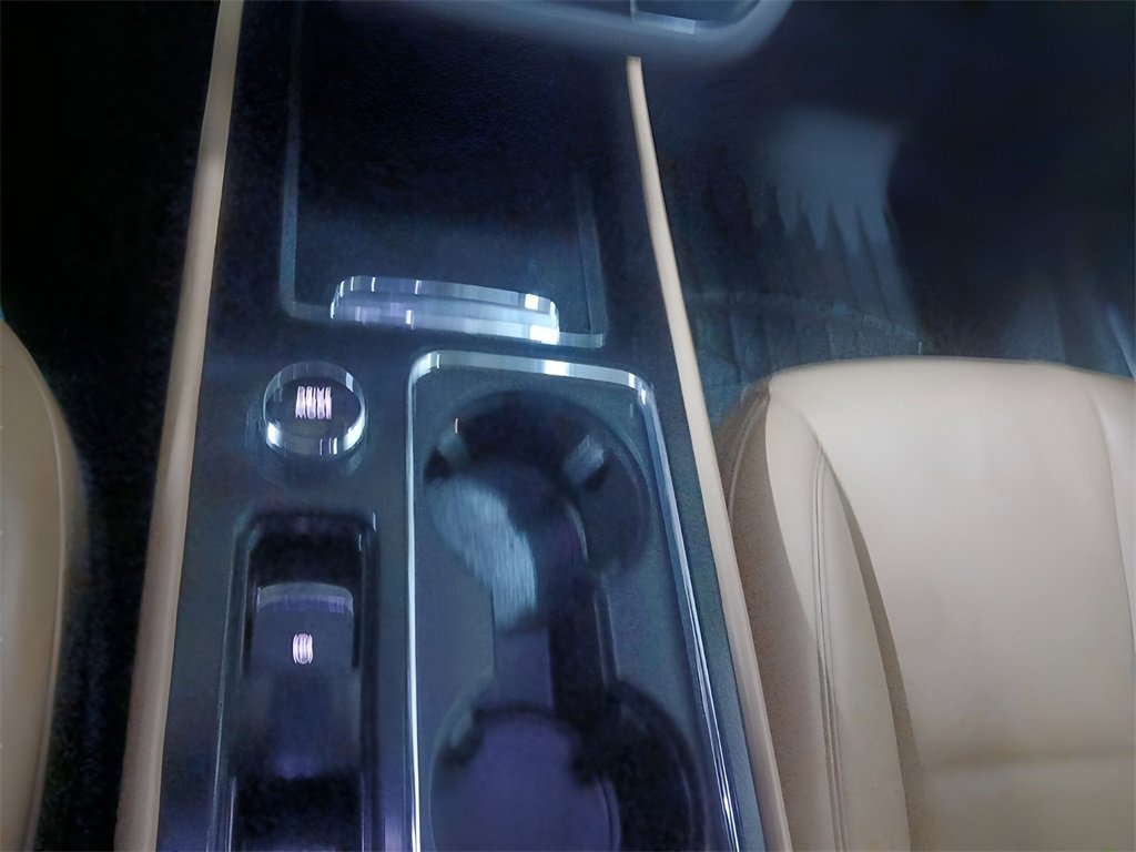 Used 2021 Lincoln Corsair Reserve image 13