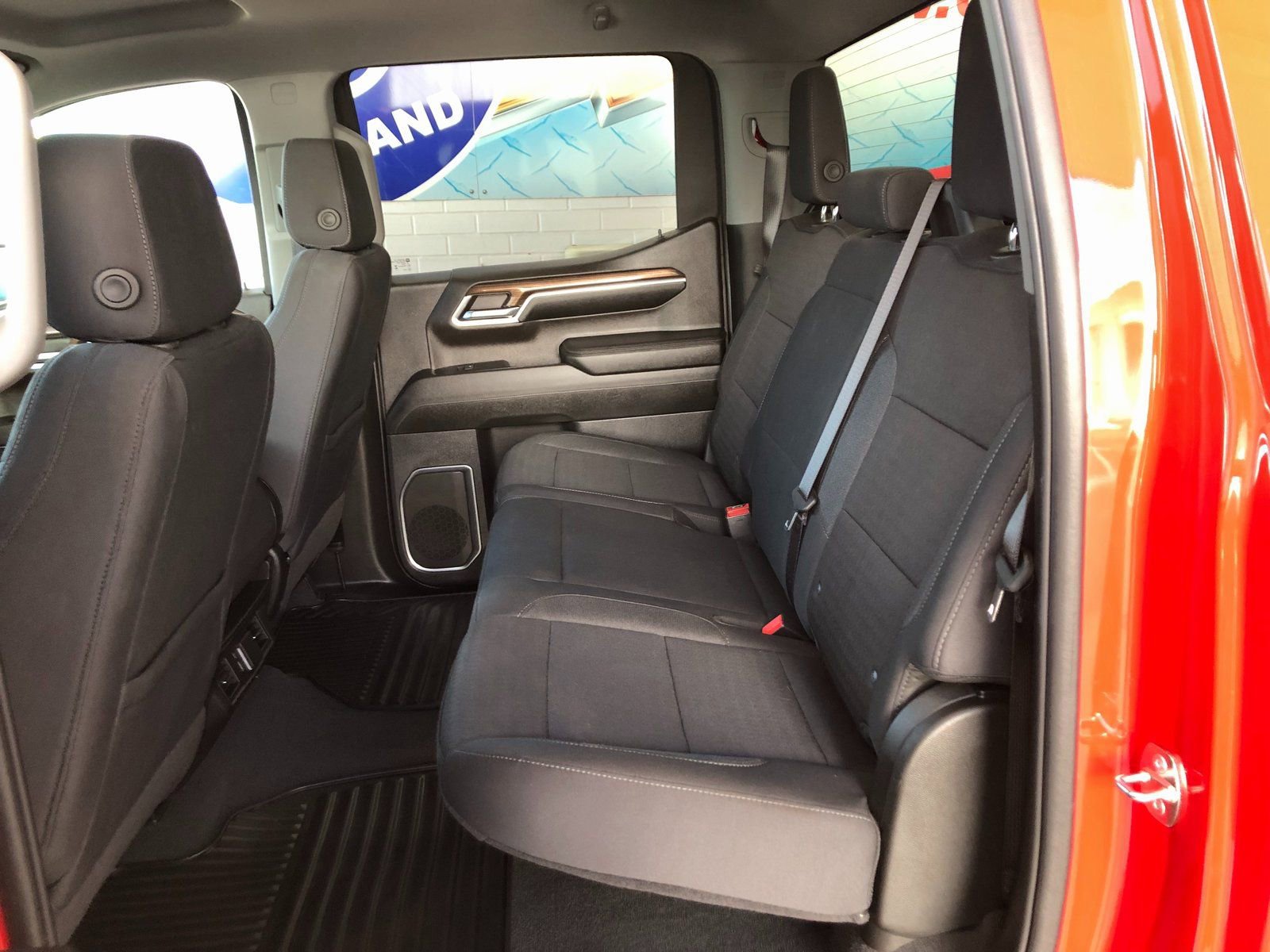 Certified 2024 Chevrolet Silverado 1500 LT image 8