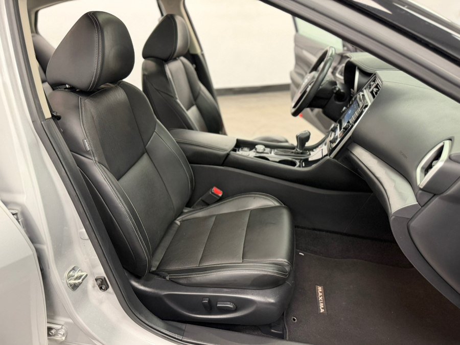 Used 2017 Nissan Maxima 3.5 SL FWD image 40