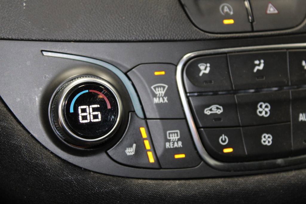 Used 2024 Chevrolet Malibu LT image 40