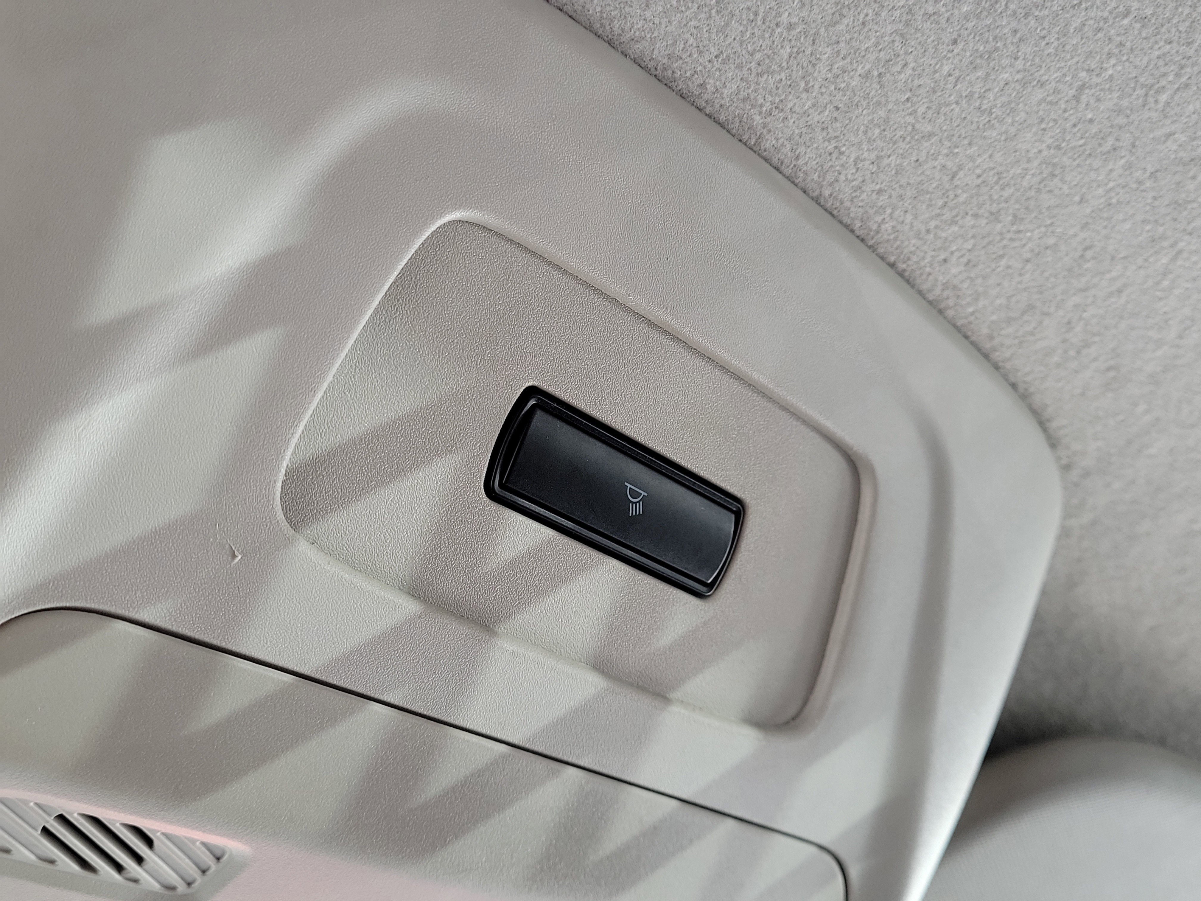 Used 2022 Ford Transit 250 Low Roof w/ Exterior Upgrade Package image 25