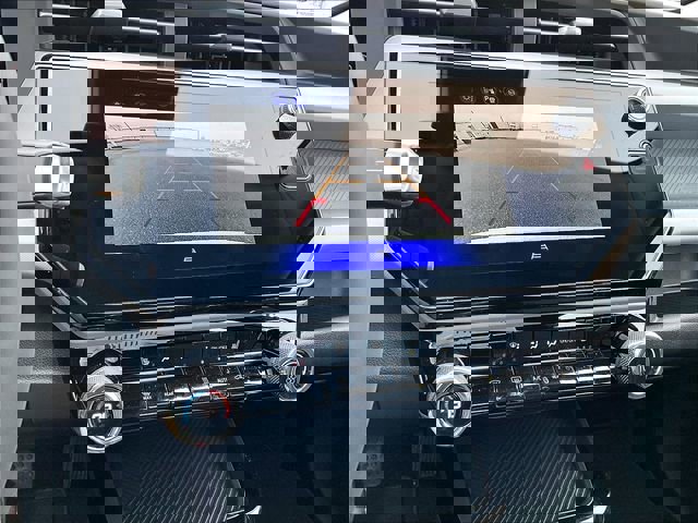 New 2027 Chevrolet Bolt LT w/ Comfort Package image 16