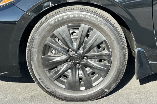 Used 2025 Nissan Sentra S FWD image 28