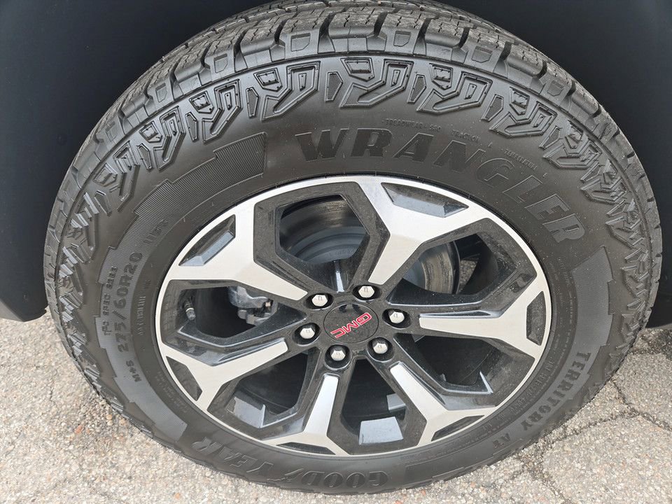 New 2026 GMC Yukon AT4 w/ AT4 Premium Plus Package image 39