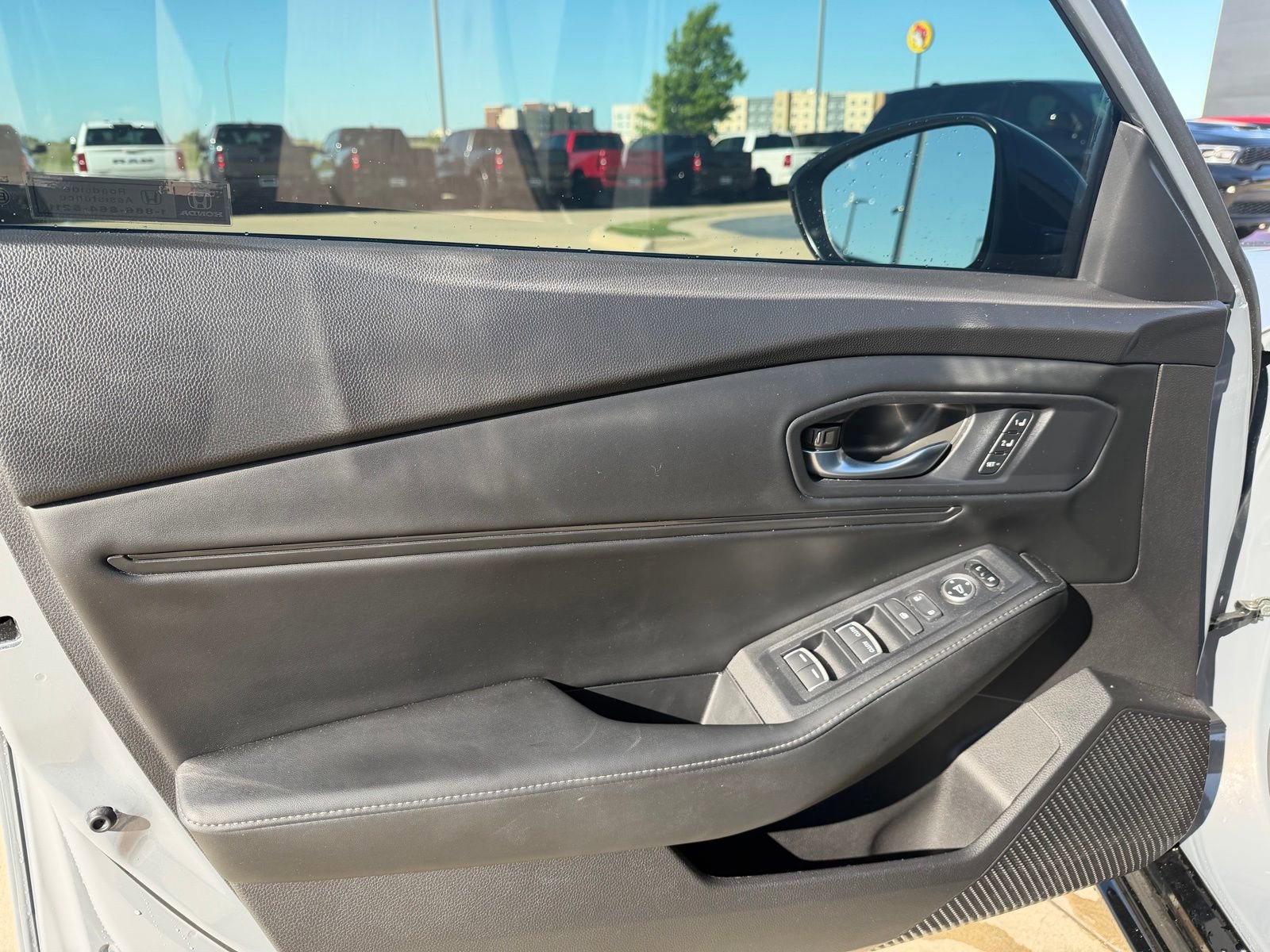 Used 2024 Honda Accord Sport image 11