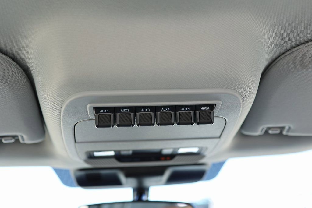 Used 2024 Ford F550 2WD Regular Cab Super Duty w/ XL Chrome Package image 45