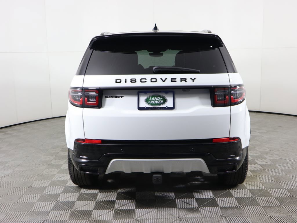 Used 2025 Land Rover Discovery Sport Dynamic SE image 6