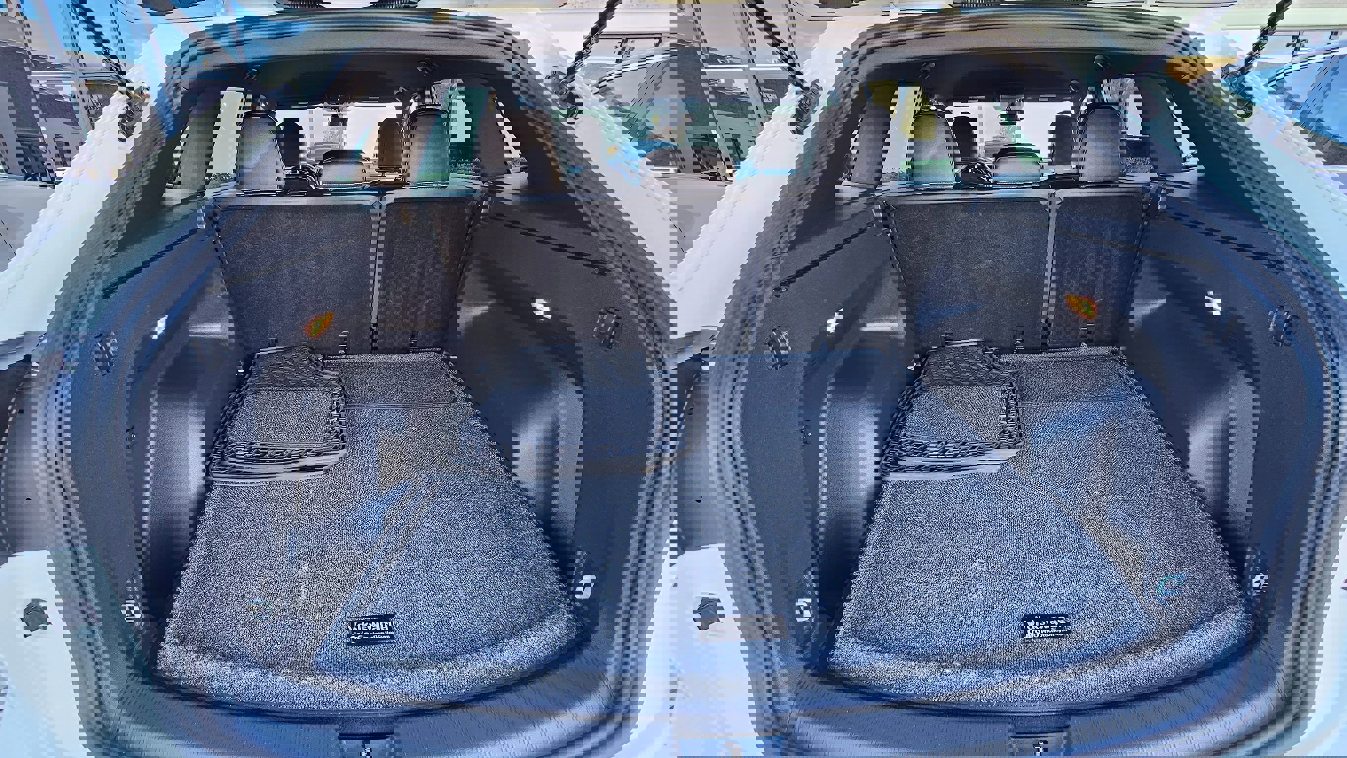 Used 2023 Volkswagen Atlas Cross Sport SE image 25