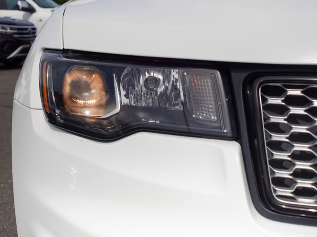 Used 2019 Jeep Grand Cherokee Altitude RWD video 3