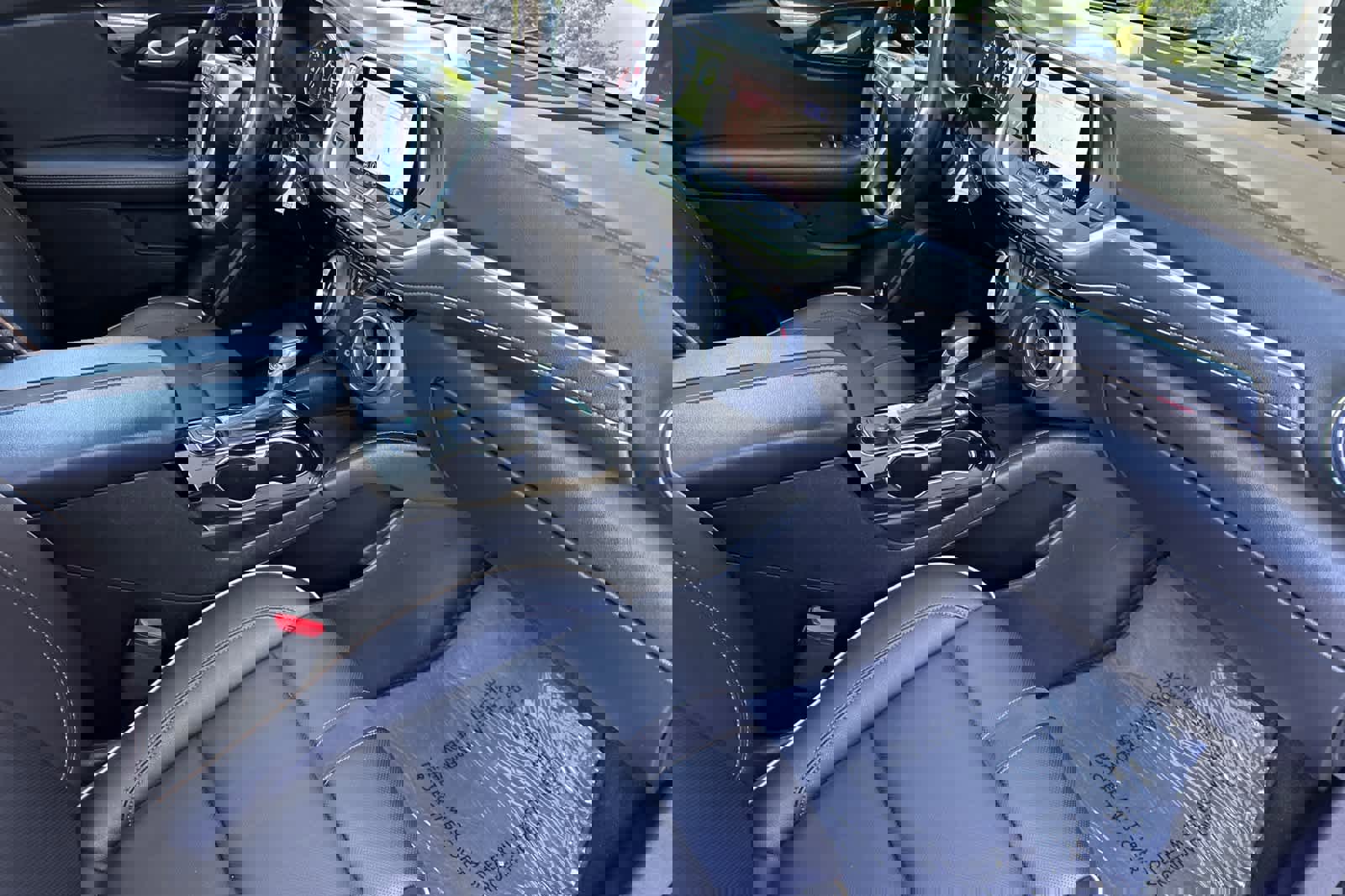 Used 2022 Chevrolet Blazer Premier w/ Enhanced Convenience Package AWD/4WD image 17