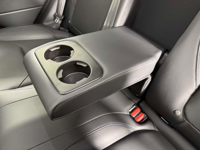 Certified 2025 Subaru Forester Limited image 32