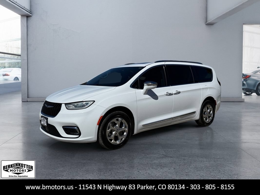 Used 2021 Chrysler Pacifica Limited AWD/4WD image 7