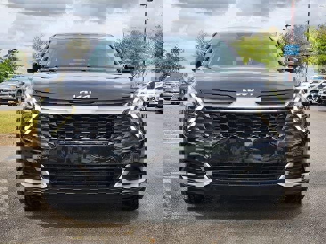 Used 2023 Kia Sportage LX image 7