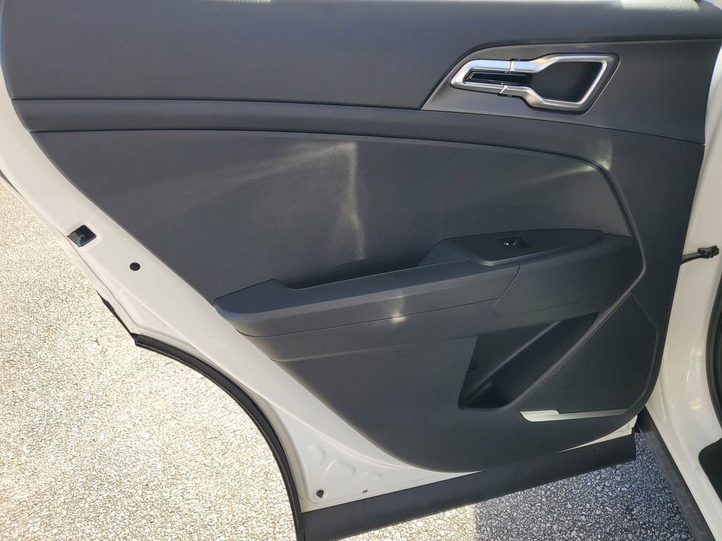 New 2026 Kia Sportage LX image 22