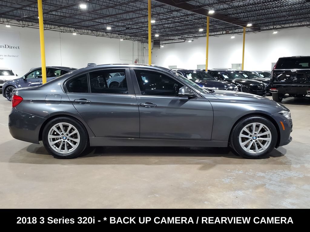 Used 2018 BMW 320i Sedan RWD image 5