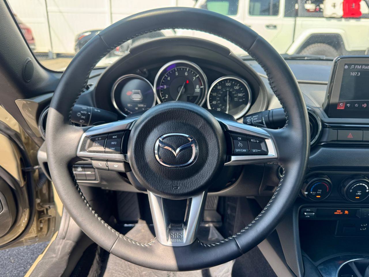Used 2023 MAZDA MX-5 Miata Club RWD image 16