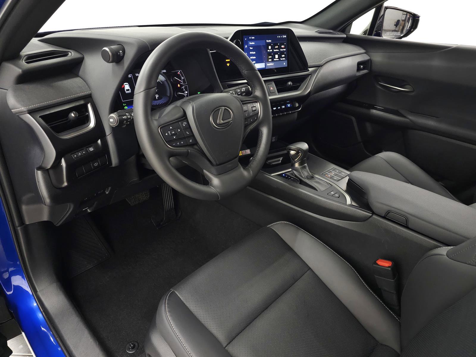Certified 2023 Lexus UX 250h F Sport w/ Accessory Package (Z2) image 16