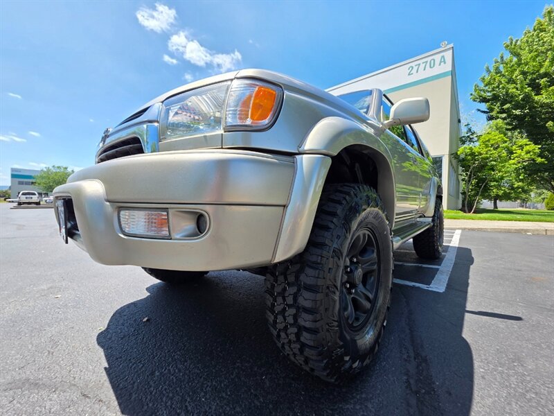 Used 2001 Toyota 4Runner Limited AWD/4WD image 10