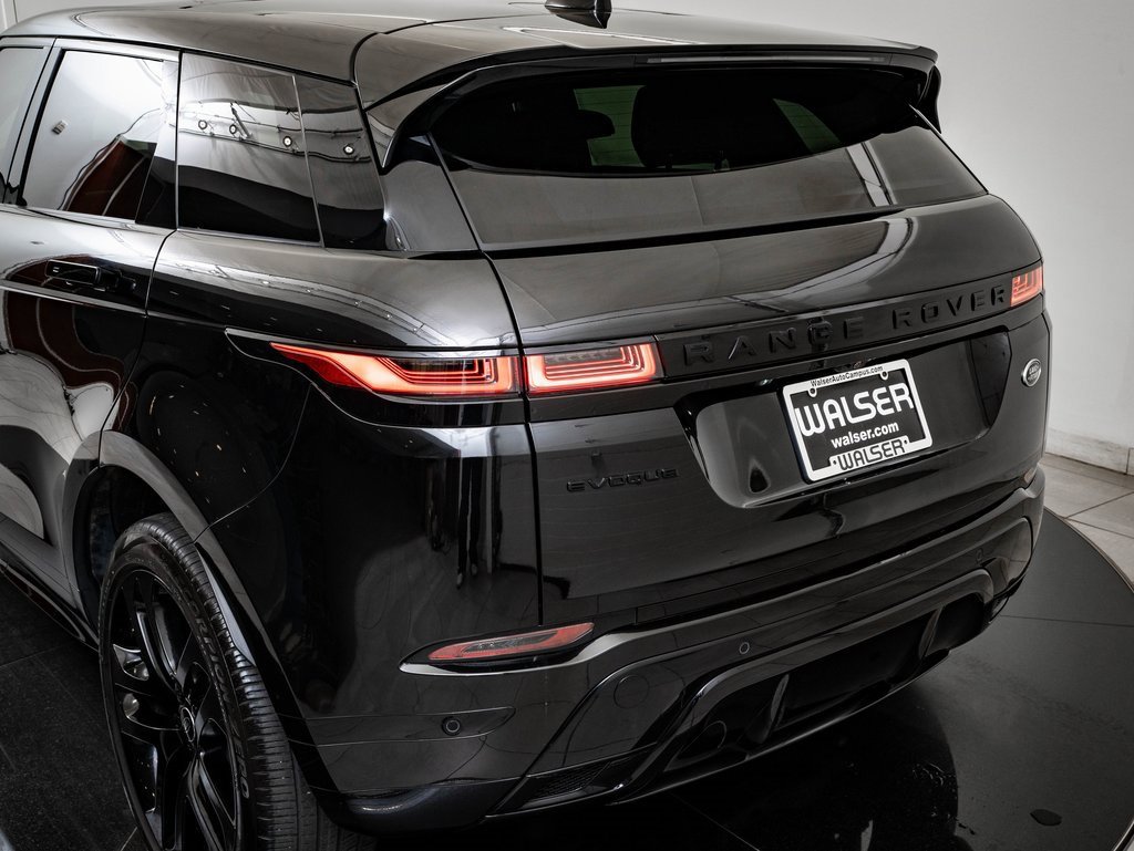 Used 2023 Land Rover Range Rover Evoque R-Dynamic SE image 18