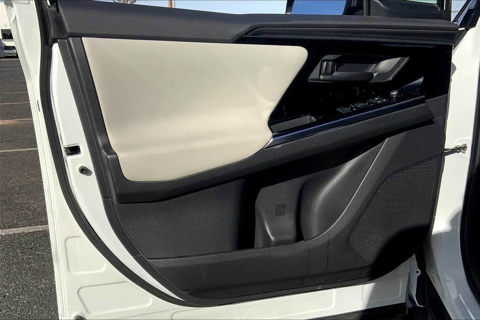 Certified 2023 Toyota bZ4X Limited w/ Weather Package image 18