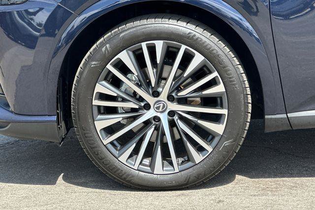 Used 2023 Lexus RX 350 w/ Accessory Package (Z1) AWD/4WD image 25