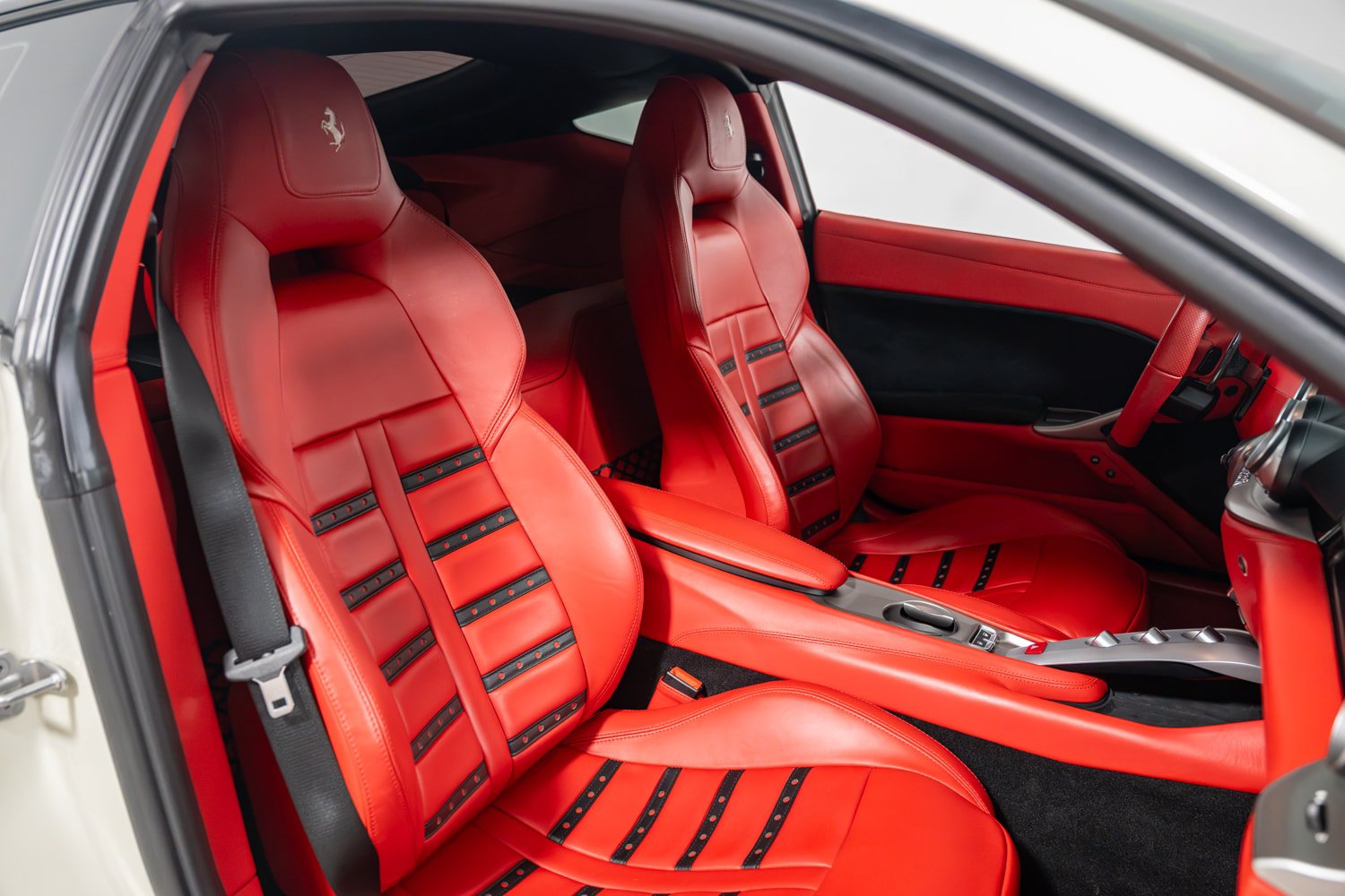 Used 2016 Ferrari F12 Berlinetta RWD image 36