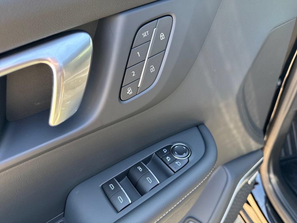 New 2026 Buick Enclave Sport Touring w/ Power Package AWD/4WD image 19