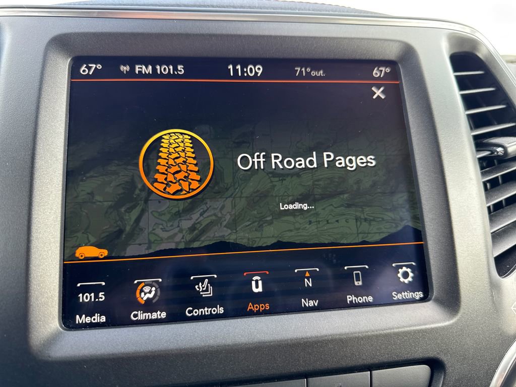 Used 2023 Jeep Cherokee Trailhawk w/ Premium Leather Package image 38