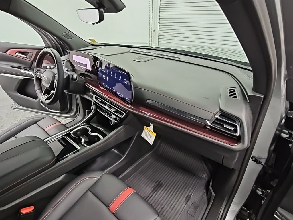 Used 2024 Chevrolet Traverse RS w/ LPO, Floor Liner Package image 43