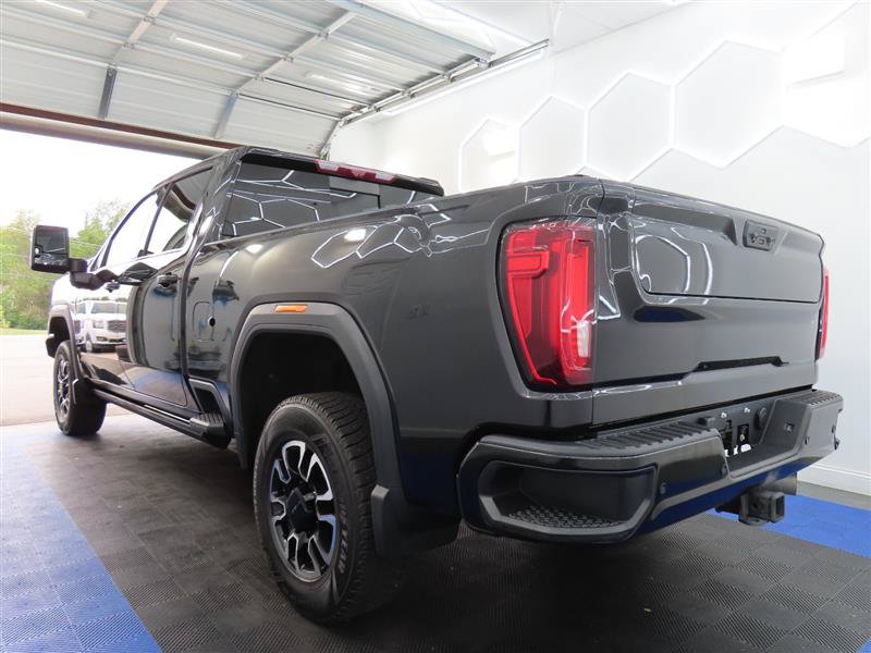 Used 2023 GMC Sierra 2500 Denali w/ Denali Black Diamond Edition AWD/4WD image 10