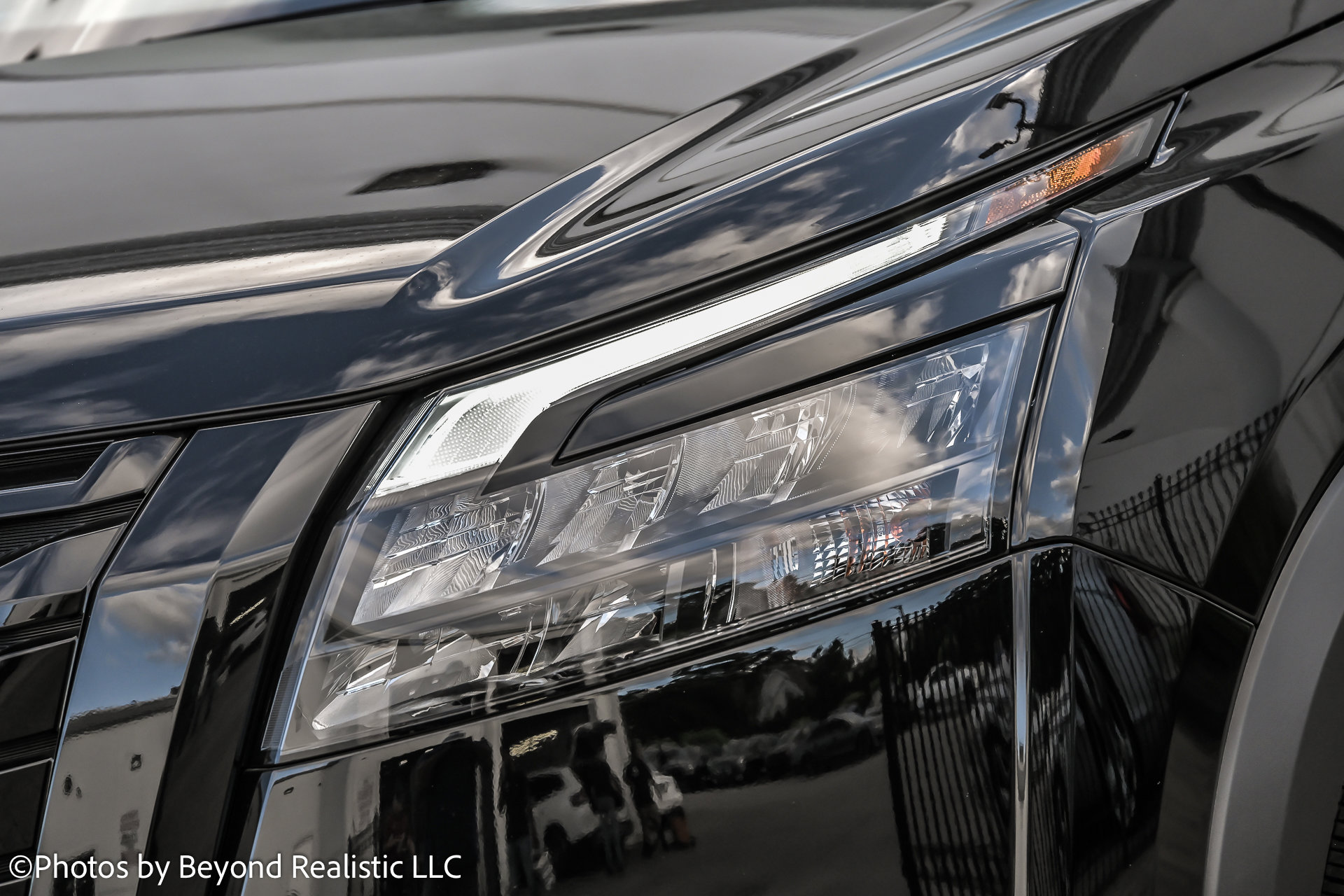 Used 2025 Nissan Pathfinder Platinum image 12
