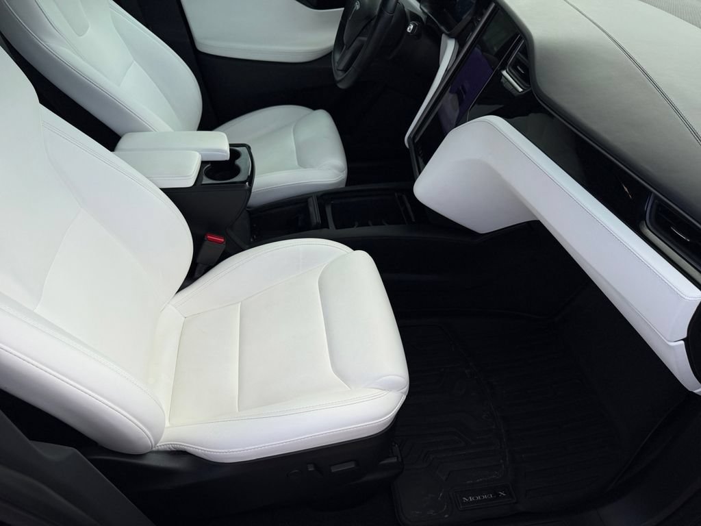 Used 2020 Tesla Model X Long Range AWD/4WD image 16
