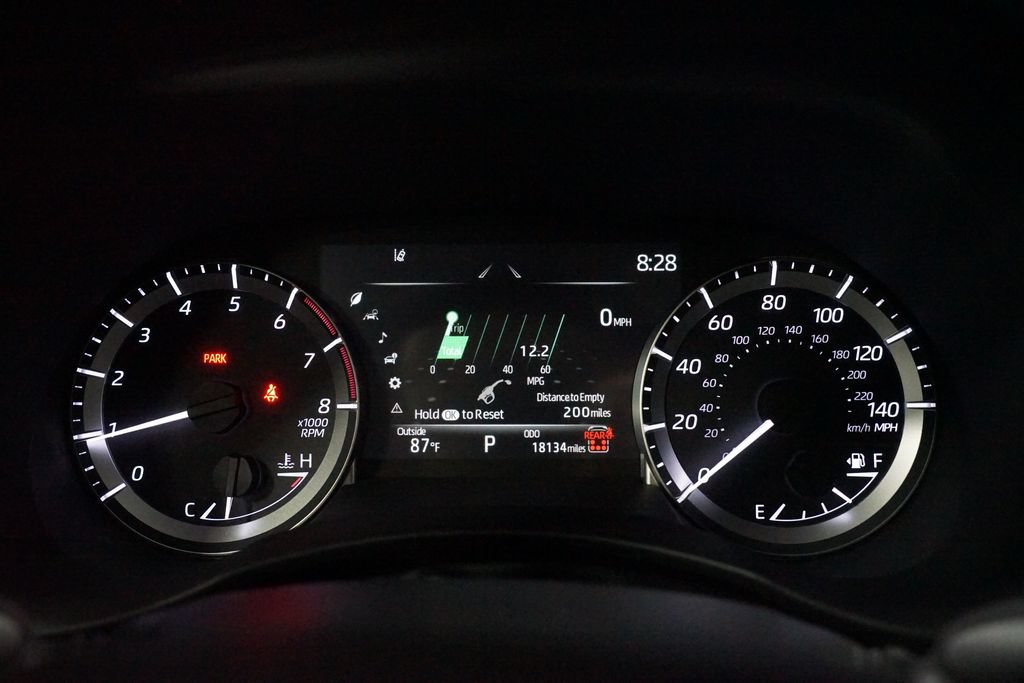 Certified 2024 Toyota Highlander XLE FWD image 15