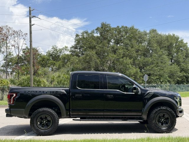Used 2018 Ford F150 Raptor w/ Equipment Group 802A Luxury AWD/4WD image 6