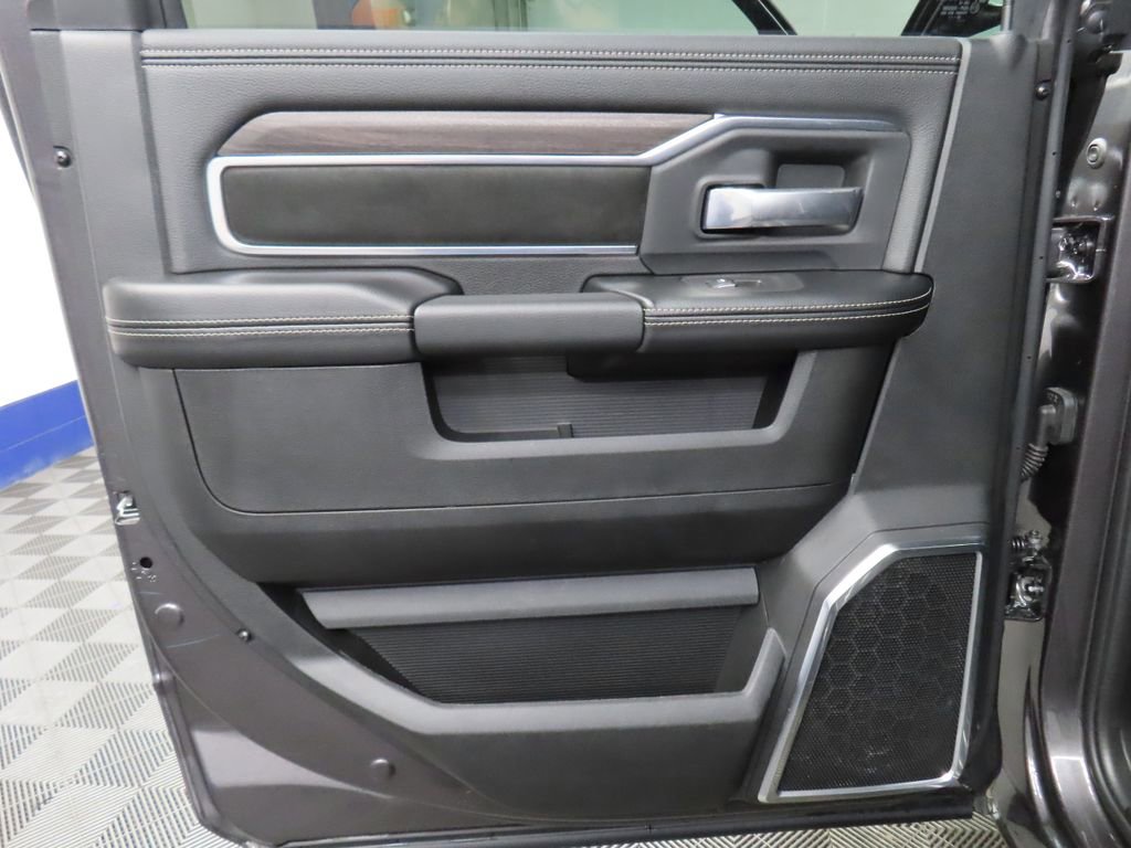 Used 2026 RAM 2500 Laramie AWD/4WD image 61