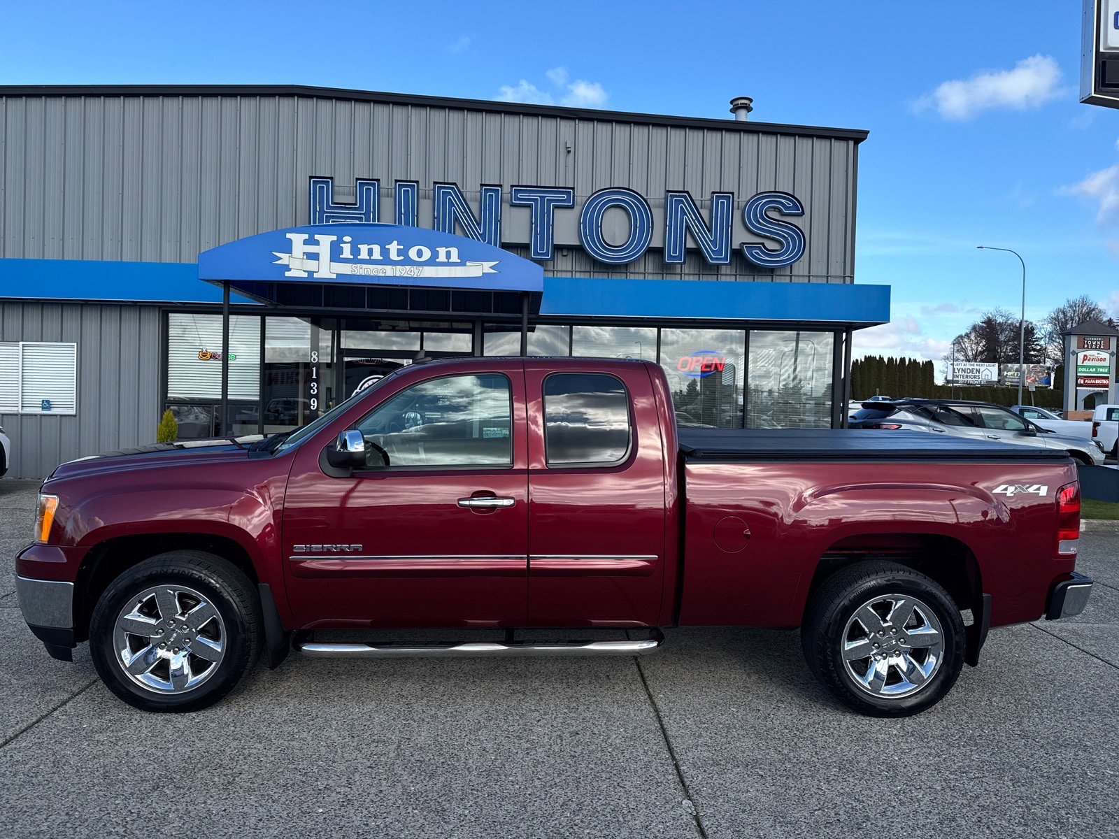 Used 2013 GMC Sierra 1500 SLE image 2