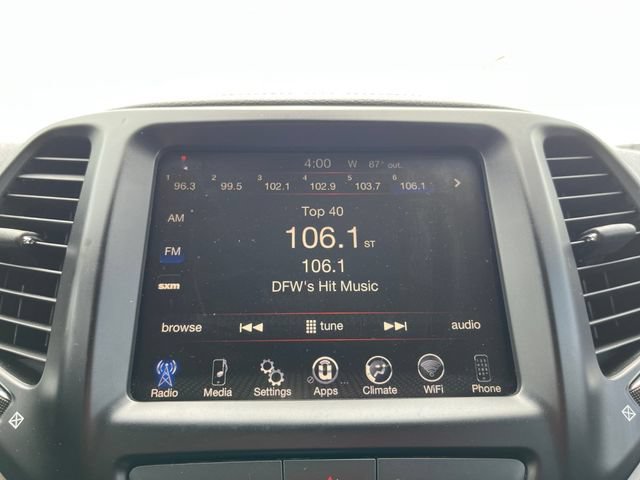 Used 2016 Jeep Cherokee Latitude FWD image 8