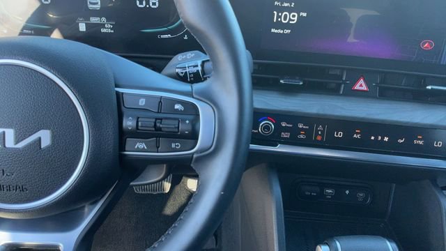 Used 2025 Kia Sportage X-Line w/ Premium Package image 17