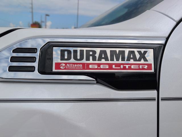 New 2025 GMC Sierra 2500 Denali w/ Denali Reserve Package image 3