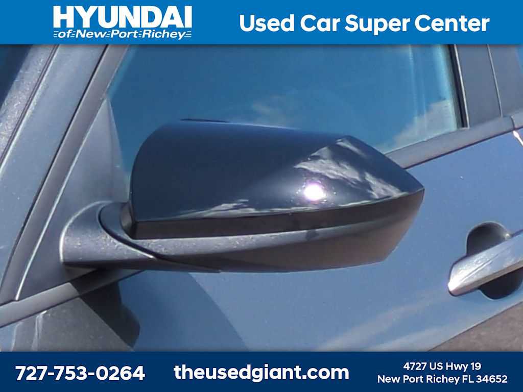 Certified 2025 Hyundai Elantra Sport FWD image 11
