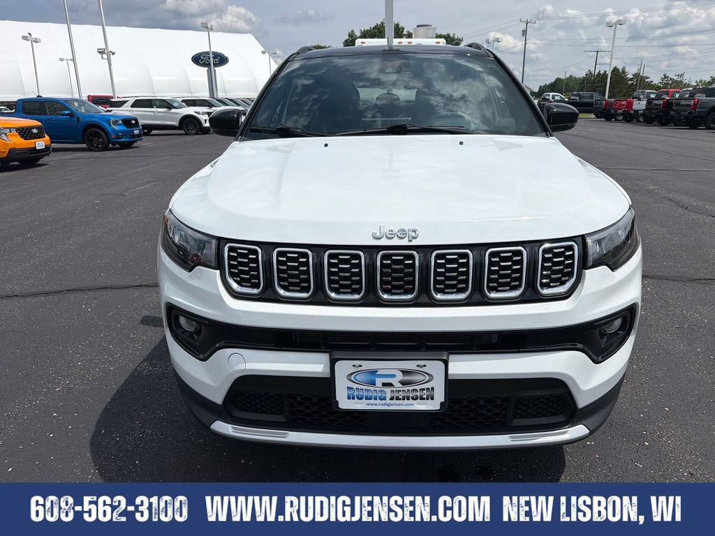 Used 2025 Jeep Compass Limited AWD/4WD image 8