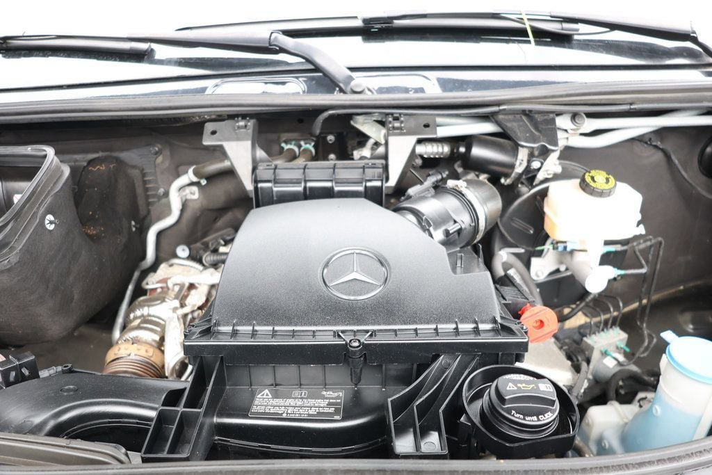 Used 2023 Mercedes-Benz Sprinter 2500 w/ Acoustic Package image 32