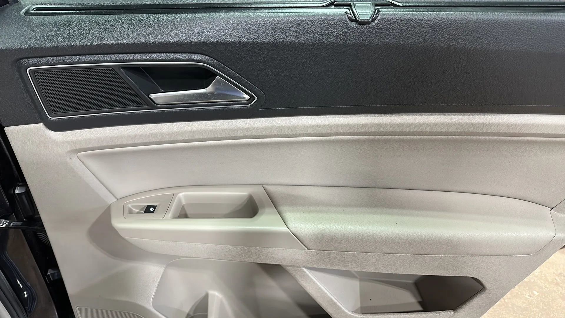 Used 2019 Volkswagen Atlas SE w/ Panoramic Sunroof Package AWD/4WD image 18